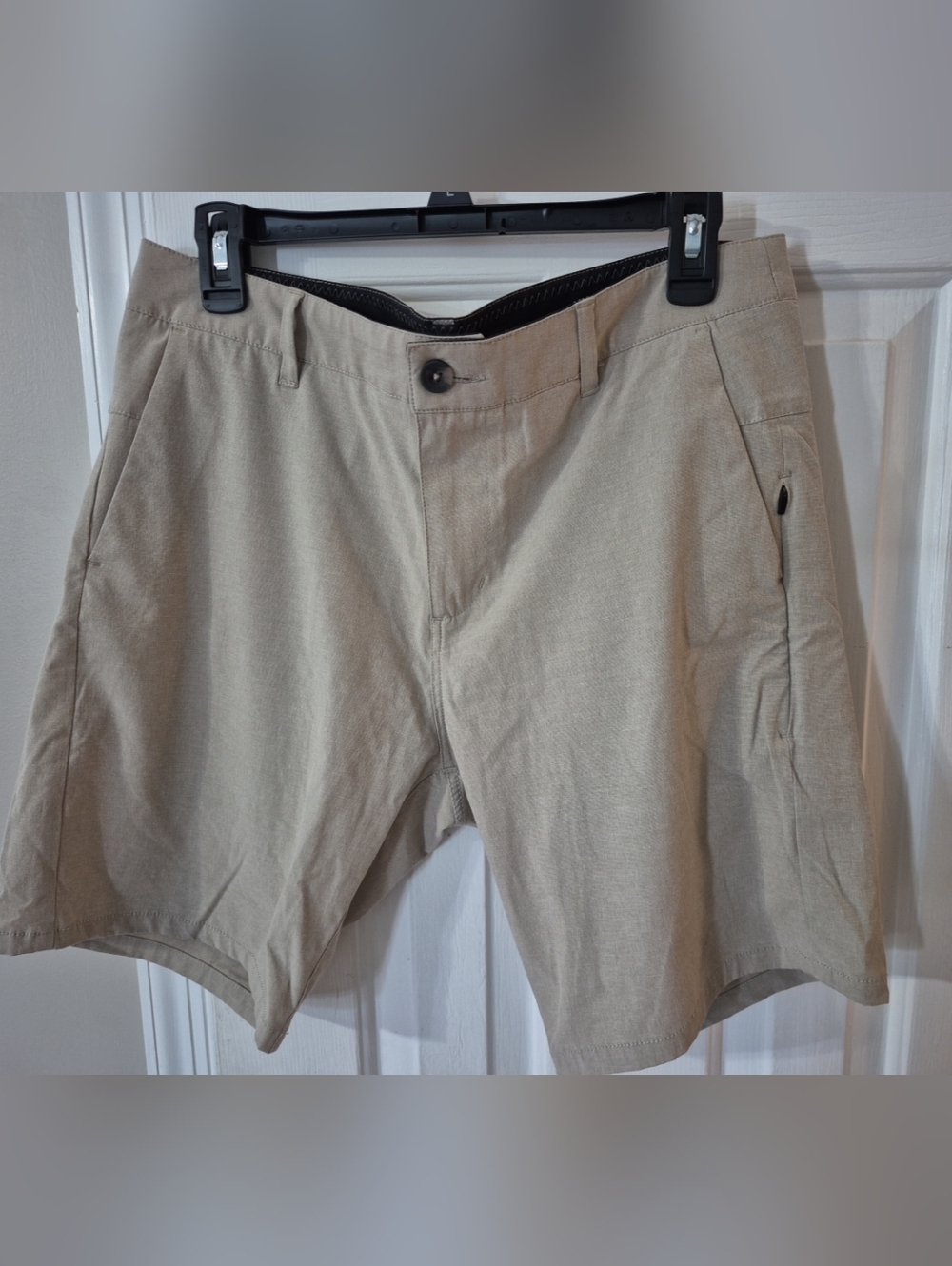 Vuori Men's Khaki Casual Shorts